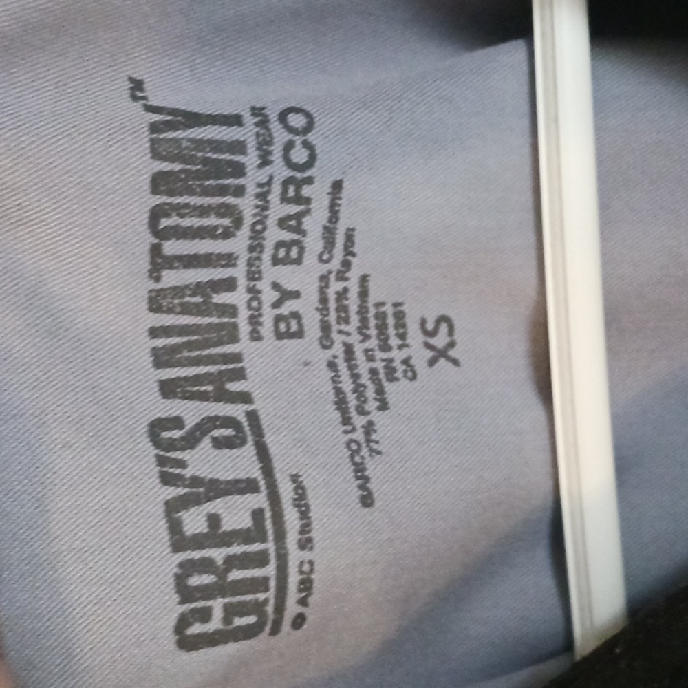 Black Grey's Anatomy scrub top - Picture 3 of 3